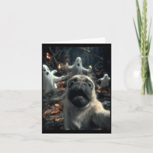 Rolig Pug Selfie Med Spöken Skog Besatt Av Spöken Kort