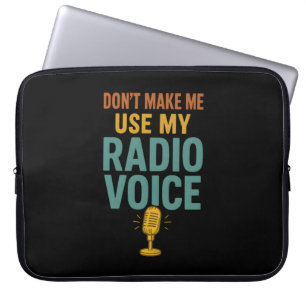 Rolig Radio Röst Citat - Stor Röst Broadcaster Laptop Fodral