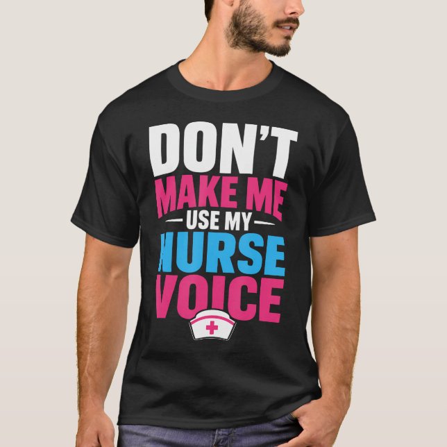 Rolig Resesjuksköterska RN T Shirt (Framsida)