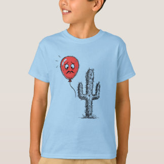 Rolig röd ballong flyter nära taggig kaktus t shirt