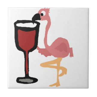 Rolig rosa Flamingo som dricker rött vin Kakelplatta