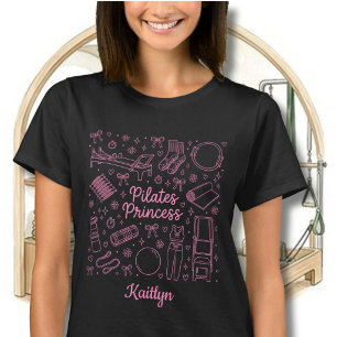 Rolig Rosa Pilates Prinsessa Coquette Träningsnamn T Shirt