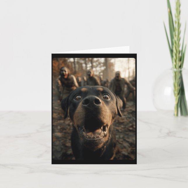 Rolig Rottweiler Selfie Med Zombies Skräck Kort (Framsida)
