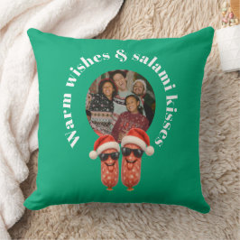Rolig salami kyssar familjefoto jul kudde