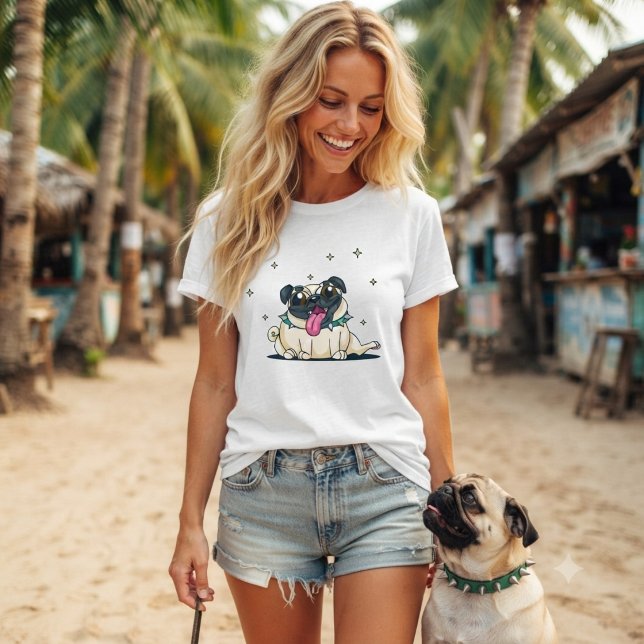 Rolig sällsam älsklig Pug med nitar halsband T Shirt (Skapare uppladdad)