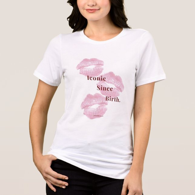 Rolig Sarksastisk T-Shirt - Kyss Mer, Tala Mindre  (Framsida)