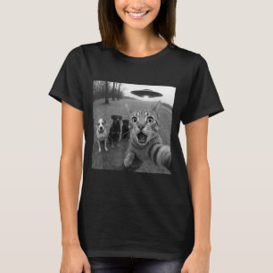 Rolig selfie med katt och hund med utomjording UFO T Shirt