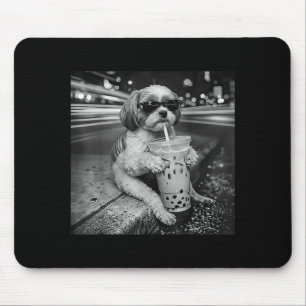 Rolig Shih Tzu Dricker Iced Coffee Hundälskare Musmatta