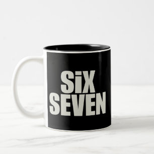 Rolig Six Seven 6 7 Meme-sats Två-Tonad Mugg