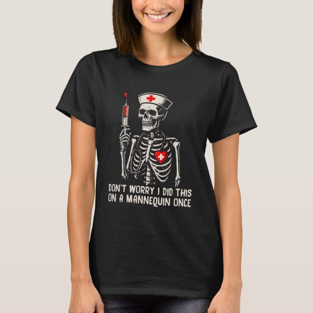 Rolig Skelettdocka Sjuksköterska T Shirt (Framsida)