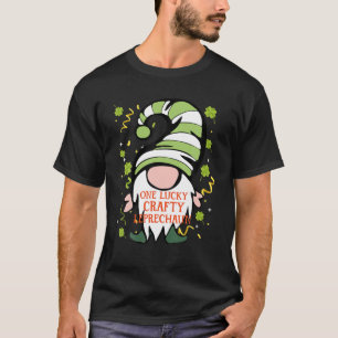 Rolig Snicker Boho St Patricks Day Lucky Tomte Fam T Shirt