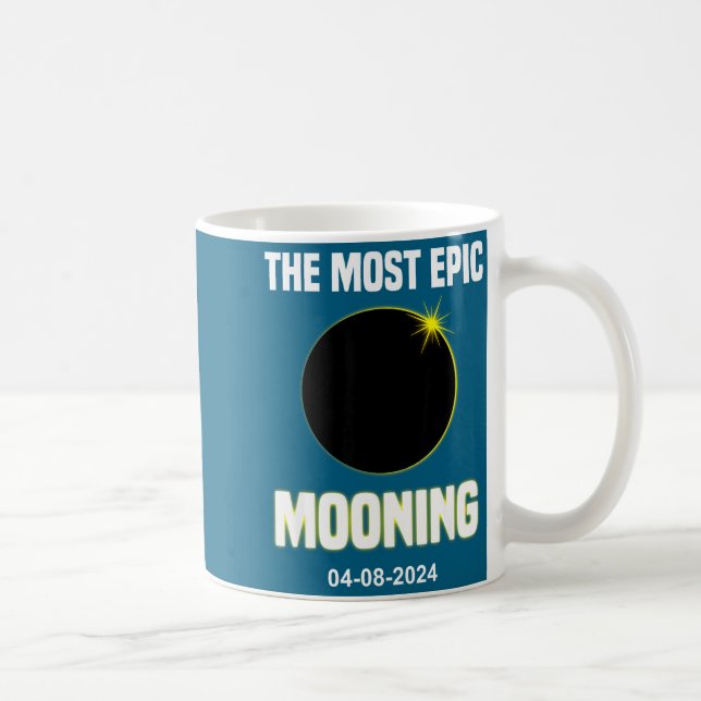 Rolig solförmörkelse Måne T-Shirt 04 08 Kaffemugg (Höger)