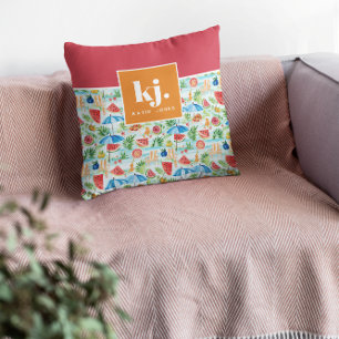Rolig sommarstilig monogram kudde