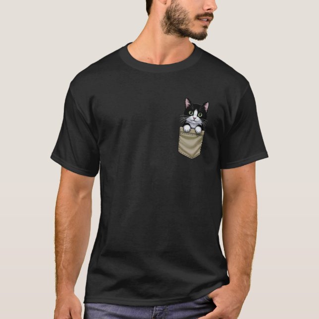Rolig söt katt som tittar ut från en ficka t shirt (Framsida)