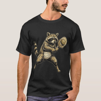 Rolig söt tvättbjörn som spelar Pickleball Vintage T Shirt