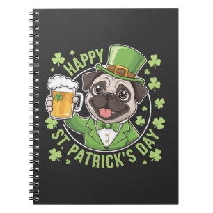 Rolig St. Patricks Day Mops med ölsejdare Anteckningsbok