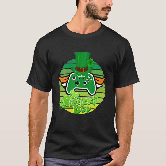 Rolig St. Patricks Day Video Game Irländsk Flagga  T Shirt (Framsida)
