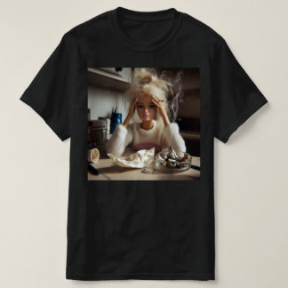 Rolig Stressad Docka Ansikte Meme Rökande Sarksati T Shirt