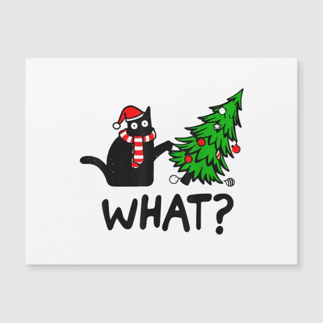 Rolig svart katt present som knuffar julgran över  (Framsida)