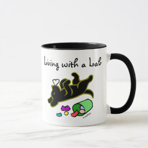 Rolig svart Labrador tecknadillustration Mugg