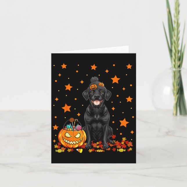 Rolig svart Labradorhund och pumpagodis Kort (Framsida)