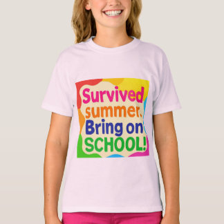 Rolig T-shirt för barn till skolstart – "Överlevde
