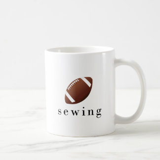 Rolig T-Shirt för sömnad av fotboll Kaffemugg