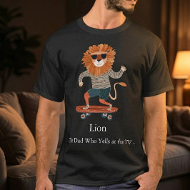 Rolig T-shirt med Pappaled Löwe som skriker åt TV: