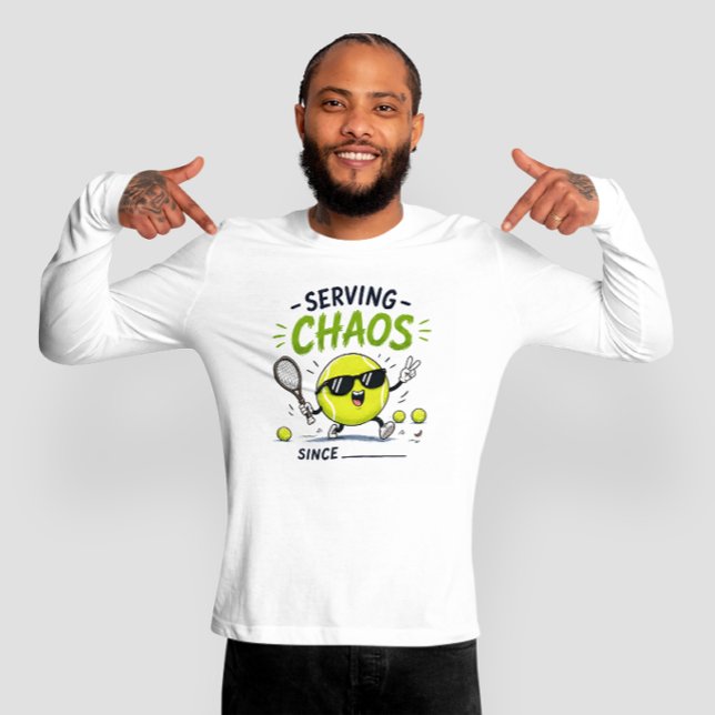 Rolig tennissatsning t shirt (Skapare uppladdad)