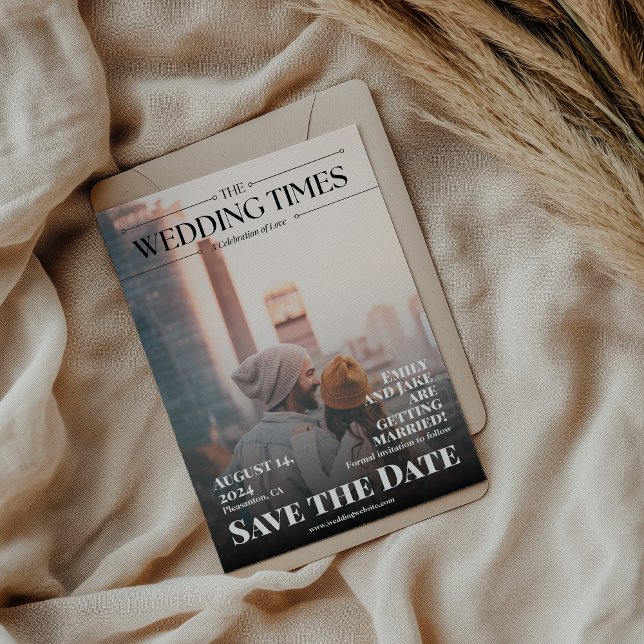 Rolig tidning Tidning Bröllopsfoto Spara Datumet (Skapare uppladdad)