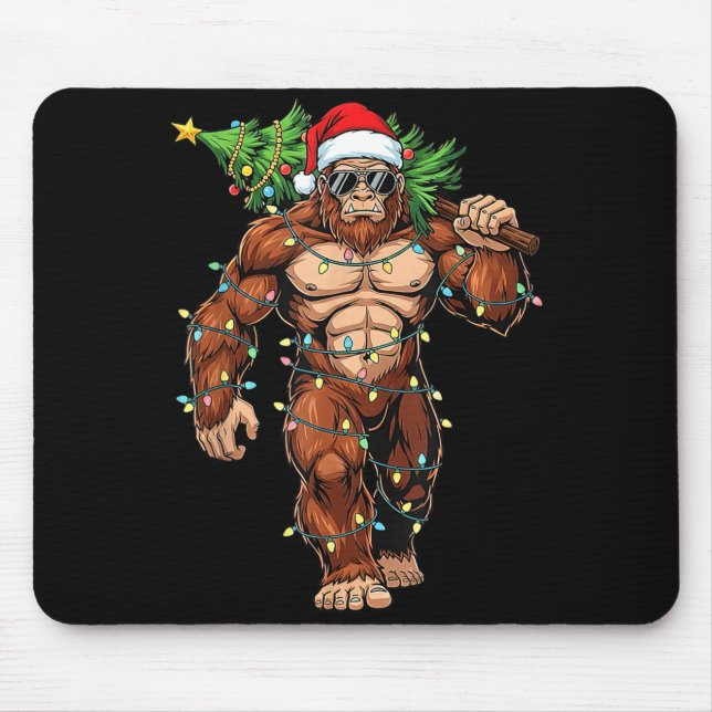 Rolig Tomte Bigfoot Julgran Jul Krypt Musmatta (Framsidan)