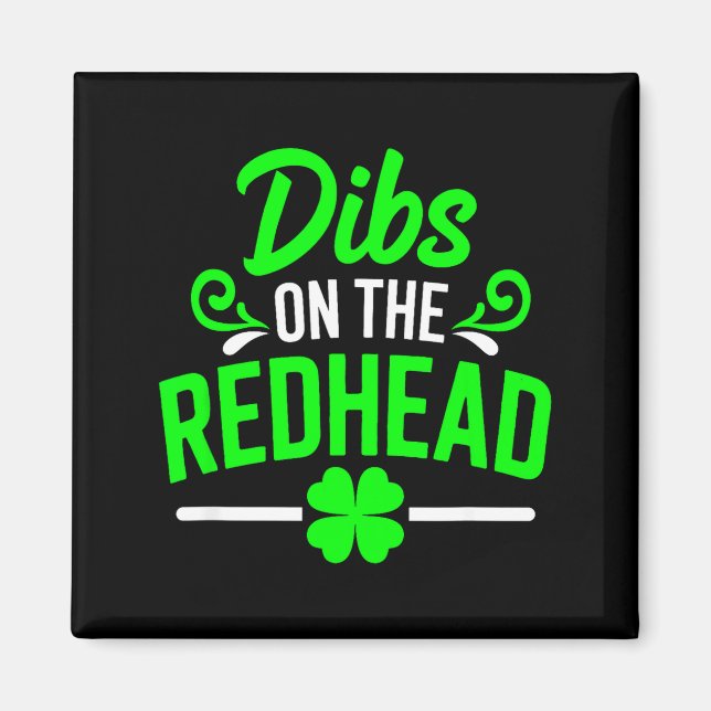 Rolig tur på rödhårig irländsk st patricks day magnet (Framsidan)