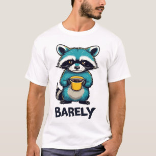 Rolig Tvättbjörn Kaffe Typografi T-Shirt - Nappt V