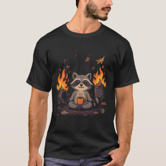 Rolig Tvättbjörn Slappnar av vid Eld Söt Tvättbjör T Shirt