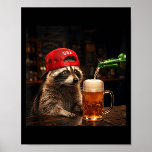 Rolig tvättbjörn som dricker öl patriotisk 4 juli poster