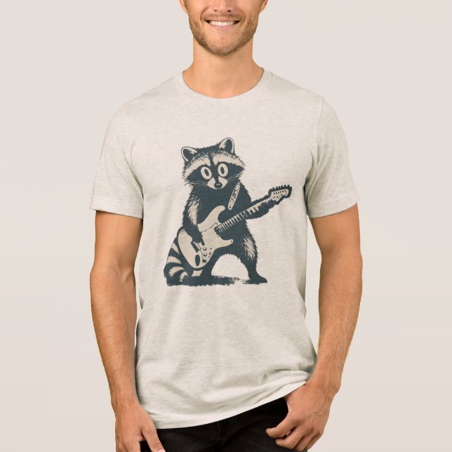 Rolig tvättbjörn som spelar elgitarr t shirt (Framsida)