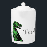 Rolig Tyrannosaurus Rex som dricker tea: En<br><div class="desc">Rolig Tyrannosaurus Rex som dricker tea: En tea-Rex…,  En original- gåvaidé för alla nerds,  geeks och dinosaurfläktar. LÅT US VETA,  OM DU ÖNSKAR DENNA PÅLAGDA DESIGN EN PRODUKT FÖR NÄRMARE DETALJ ZAZZLE.</div>