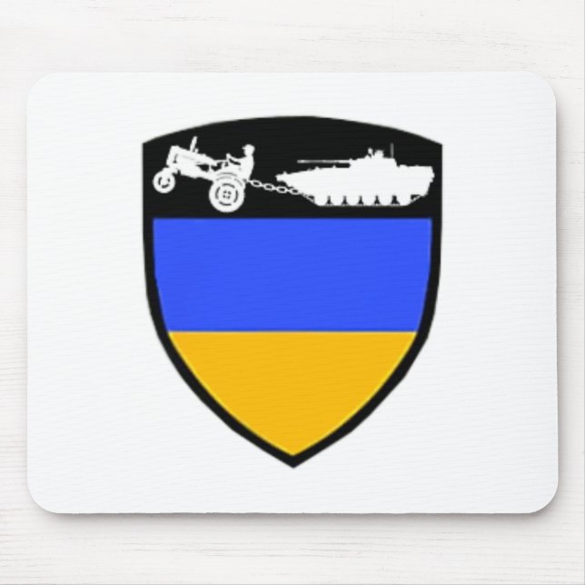 Rolig ukrainsk bonde traktor bogserar tank meme  musmatta (Framsidan)