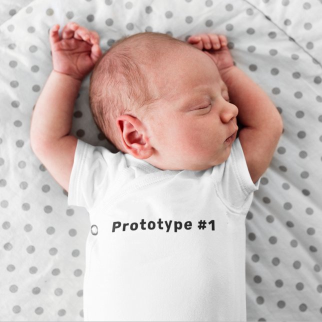 Rolig Unik Prototyp #1  T Shirt (Skapare uppladdad)