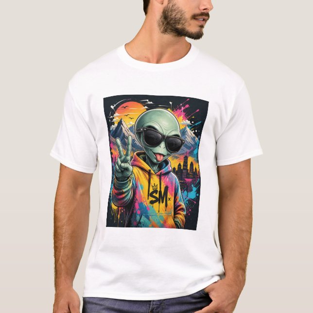 Rolig Utländsk Varelse T Shirt (Framsida)