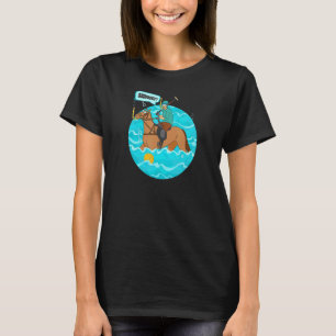 Rolig vattenpolospelare på häst som spelar vattenp t shirt