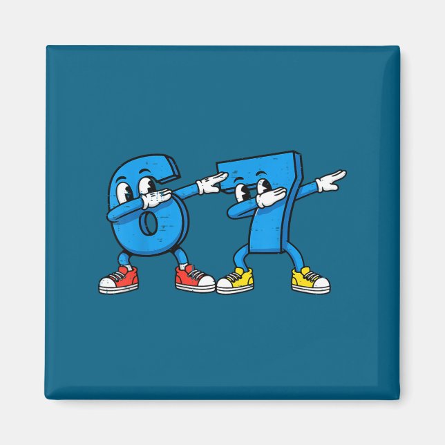Roliga Barn 6 7 Meme Dab Nummer Magnet (Framsidan)