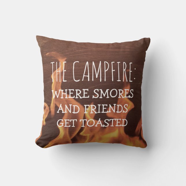 Roliga campa CampfireordstävSmores vänner Kudde (Framsida)