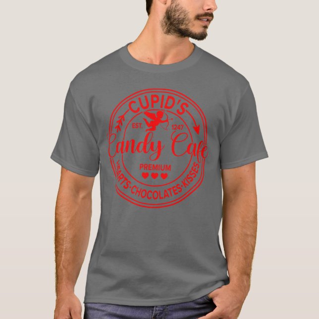 Roliga Cupids CandyCafe HeartsChocolatesKyssar gra T Shirt (Framsida)