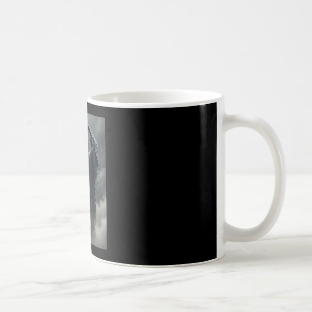 Roliga fadersdags spök hjärta händer skrämmande an kaffemugg (Höger)