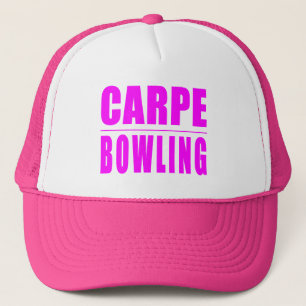 Roliga flickakastarecitationstecken: Carpe bowling Truckerkeps