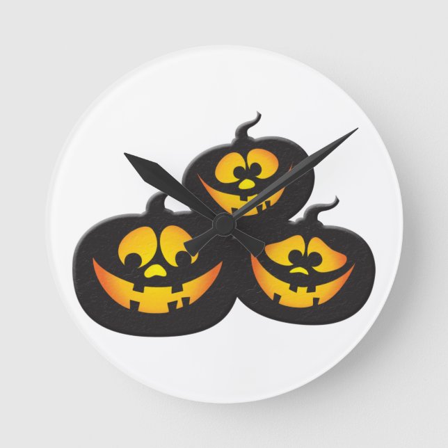 Roliga Halloween-pumpor Rund Klocka (Framsida)
