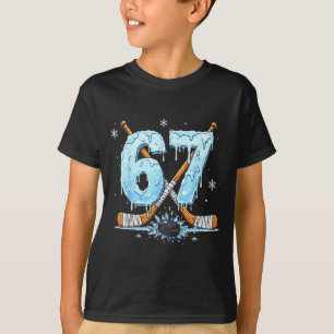 Roliga Hockeyälskare Dropp 6-7 Nummer Sex Sju Puck T Shirt