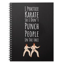 Roliga karatepresenter kampsport fighter humor