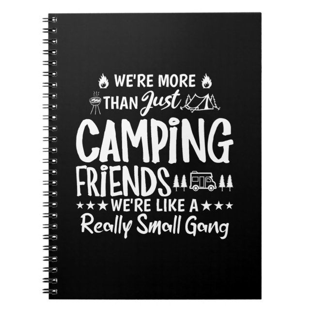 Roliga presentidéer för campingvänner i en liten g anteckningsbok (Framsidan)